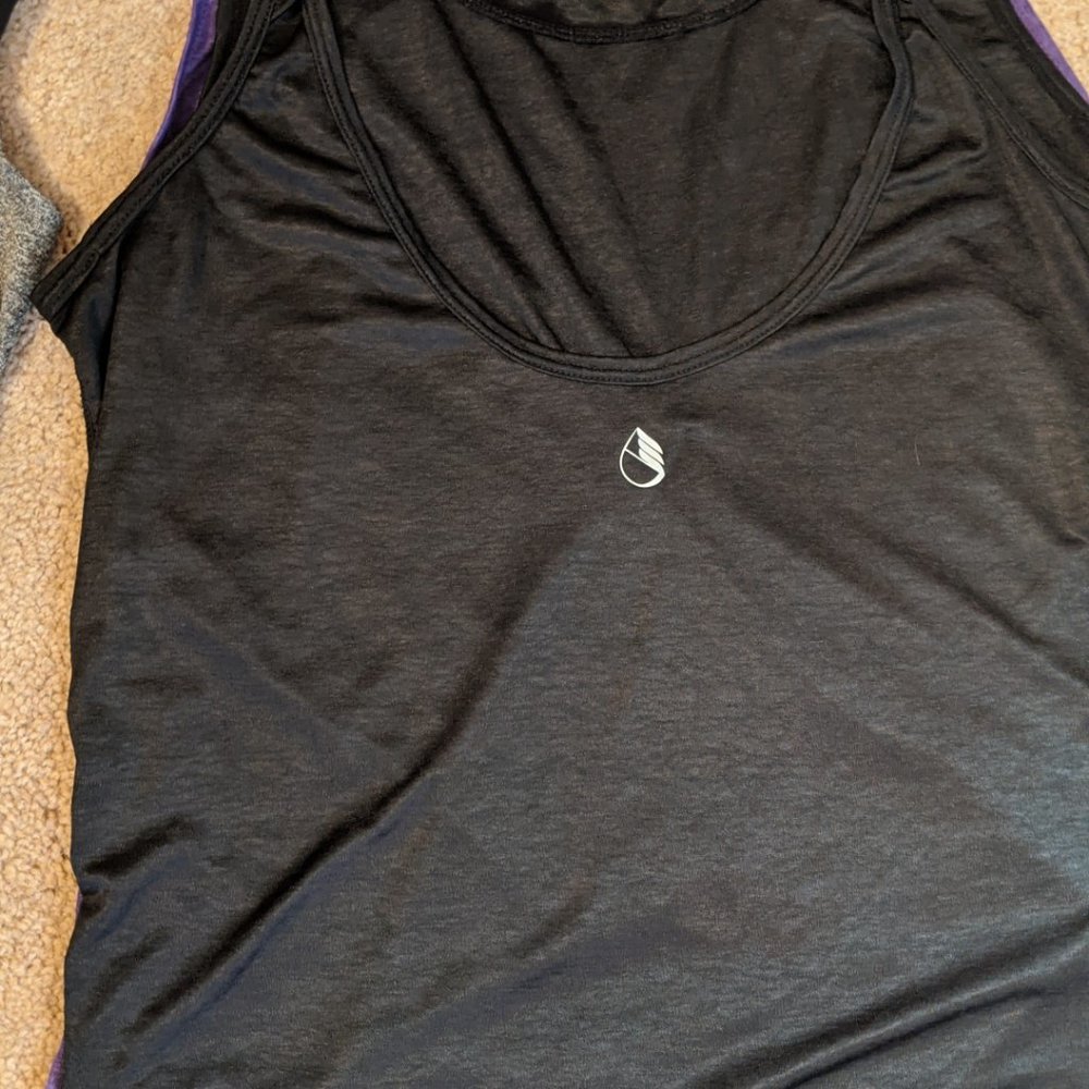 Activewear - Picture 4 of 4